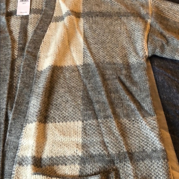 American Eagle Women’s Sweater - Picture 3 of 4